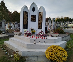 Hősi emlékmű